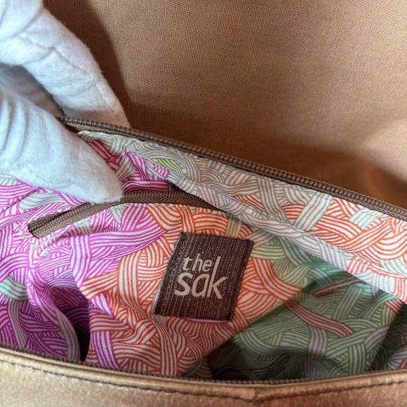 The Sak Ventura Convertible Backpack Distressed Tan Leather Crossbody Bag - Picture 7 of 12